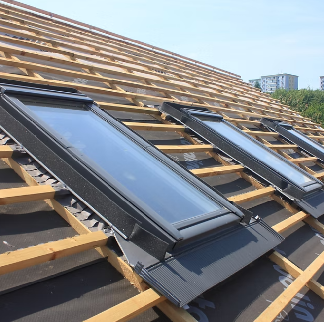 Poseur de fenêtre de toit à La-Tour-du-Crieu 09